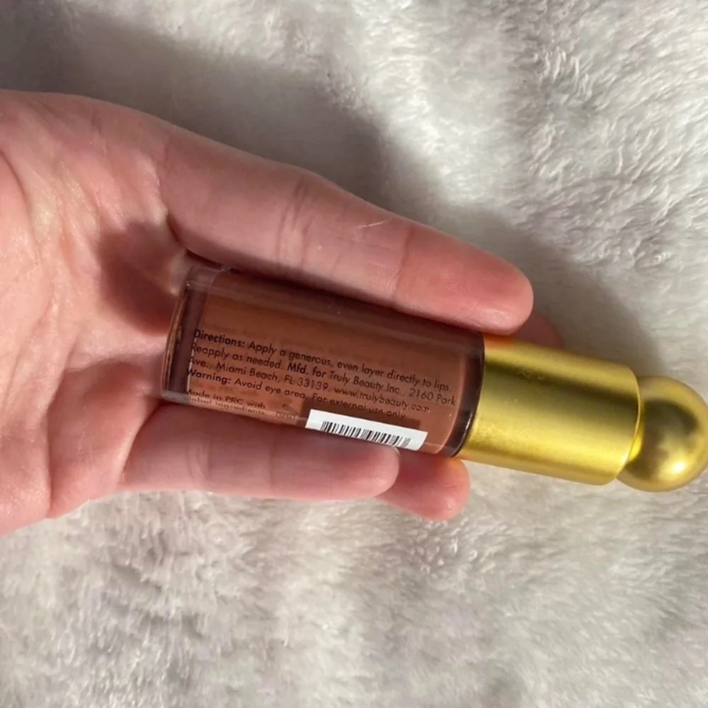 truly glazed donut lip oil